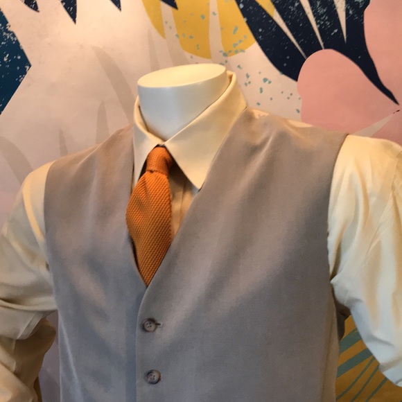 Claiborne Vest - Picture 13 of 17